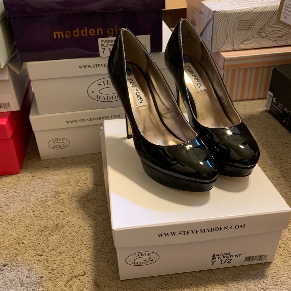 Black platform heels. Worn with box. Steve Madden